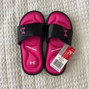 Girls under Armour US size 2y slides sandals 4D-foam NWT